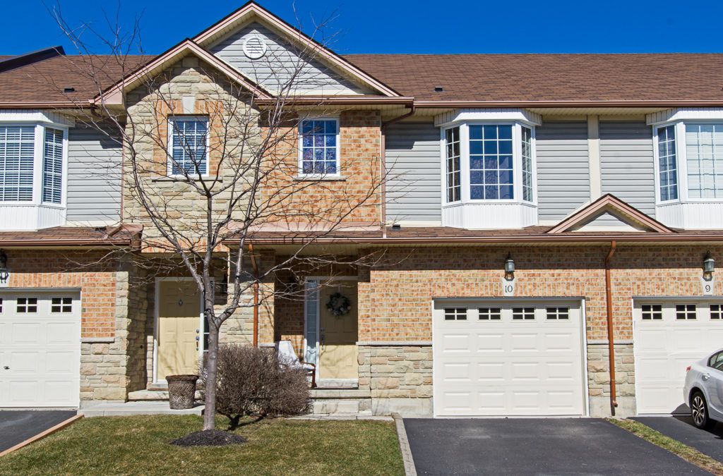 10-60 Cloverleaf Drive, Ancaster